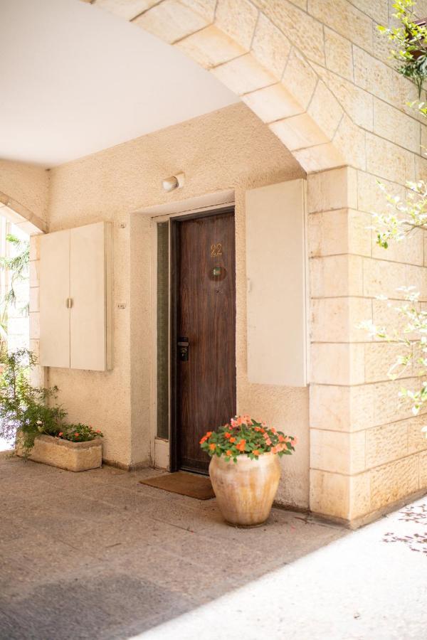 Spacious By The Orient Hotel - 4 Bdr Apartment Jerusalén Exterior foto